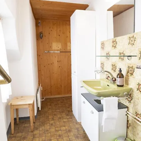 Holiday home Chasa Broel Mitten In *