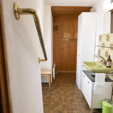 Chasa Broel Mitten In * Ardez