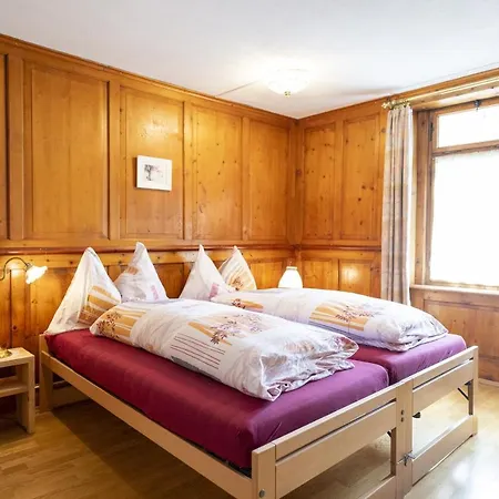 Chasa Broel Mitten In Holiday home