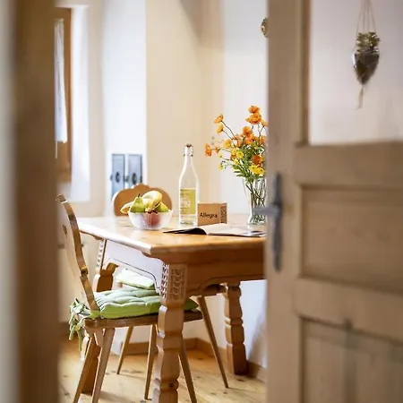 Chasa Broel Mitten In Tatil Evi *