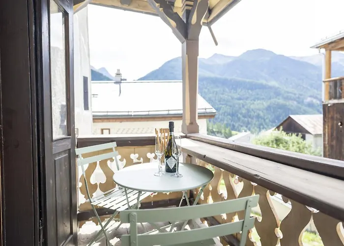 Chasa Broel Mitten In * Ardez